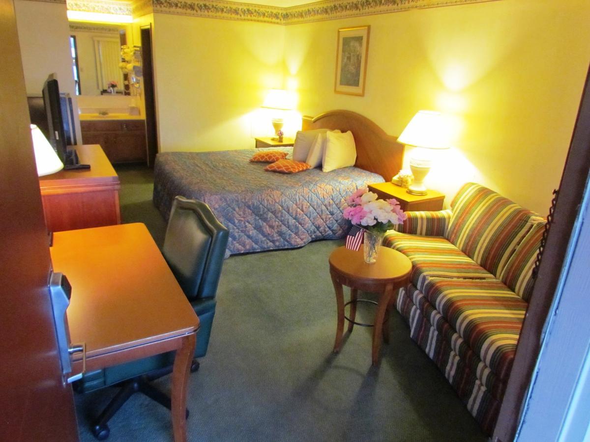Travel Inn&Suites Frankfort Eksteriør bilde